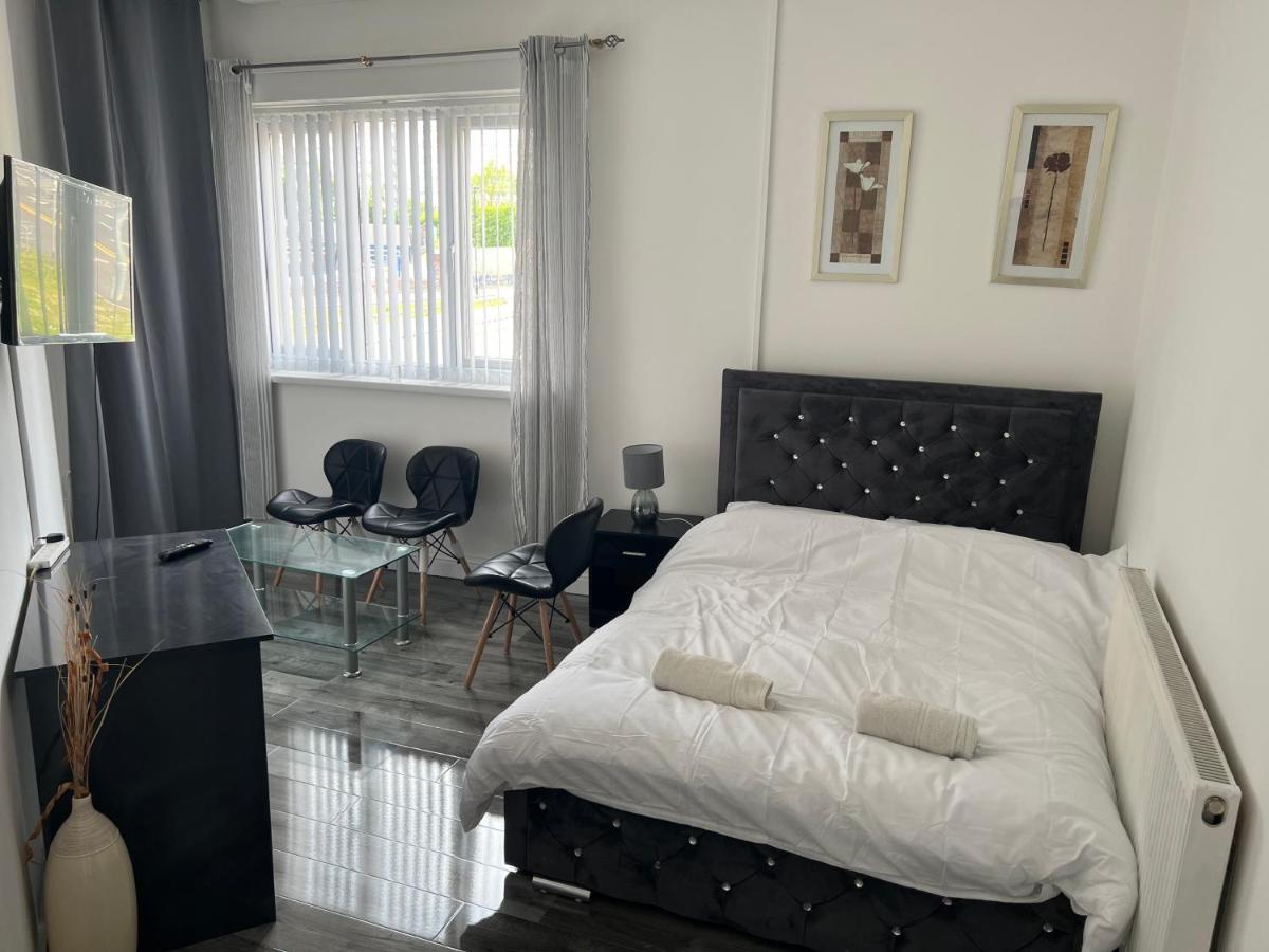 Zams Rooms Stoke-on-Trent Eksteriør billede
