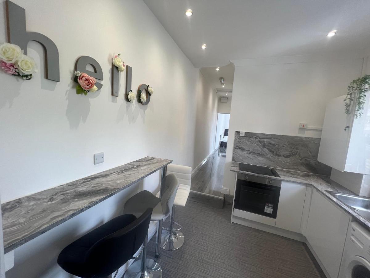 Zams Rooms Stoke-on-Trent Eksteriør billede