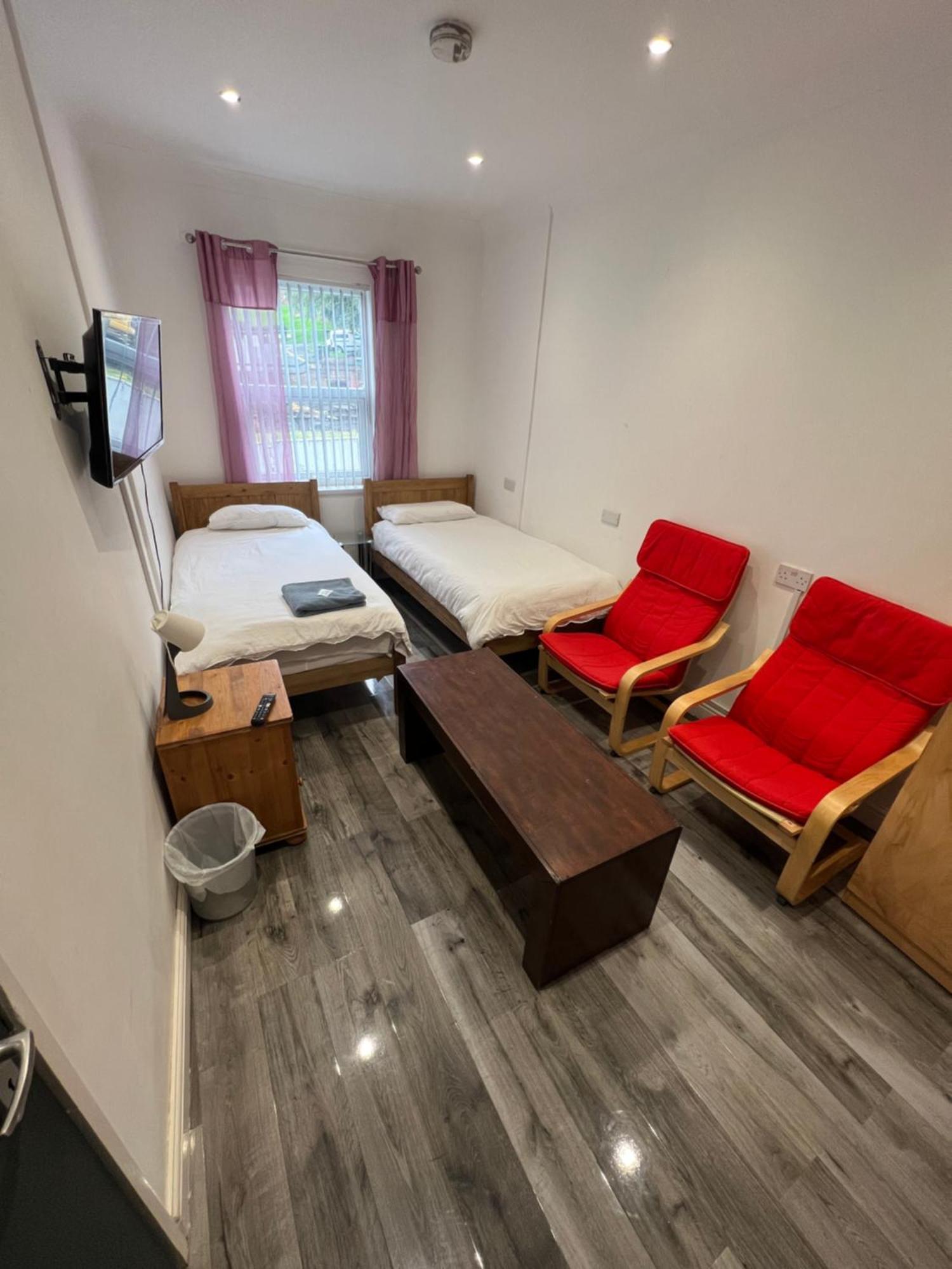 Zams Rooms Stoke-on-Trent Eksteriør billede